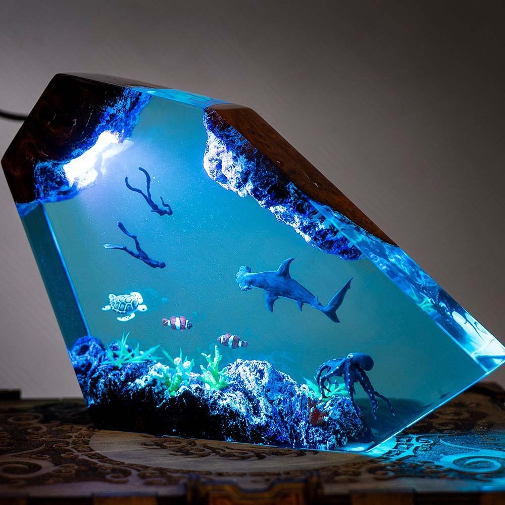 Marine Aquarium Decorations - Sea View Micro Humpback Whale Diver