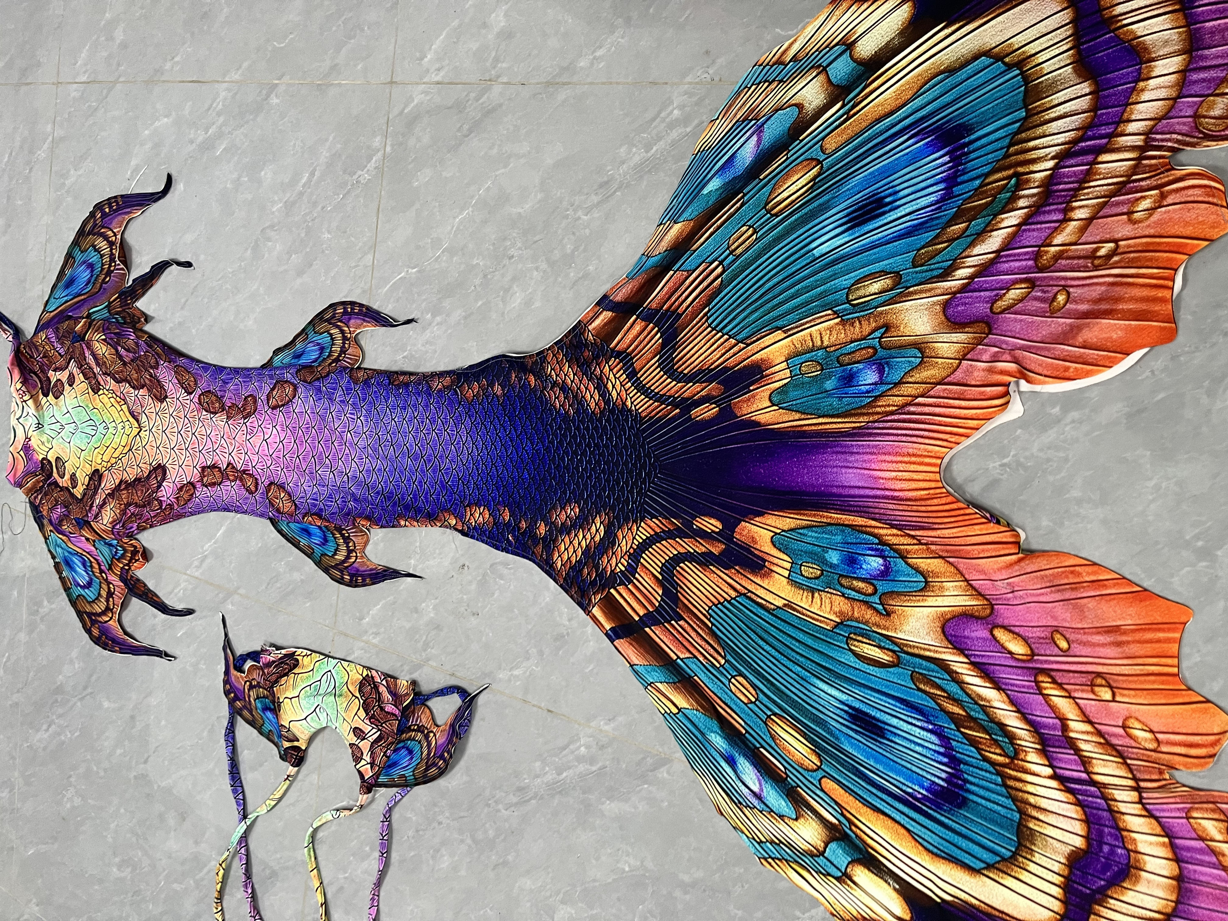 Mermaid Costumes For Aquarium  - Aquarium & Marine Museum Kota Kinabalu 评论和价格