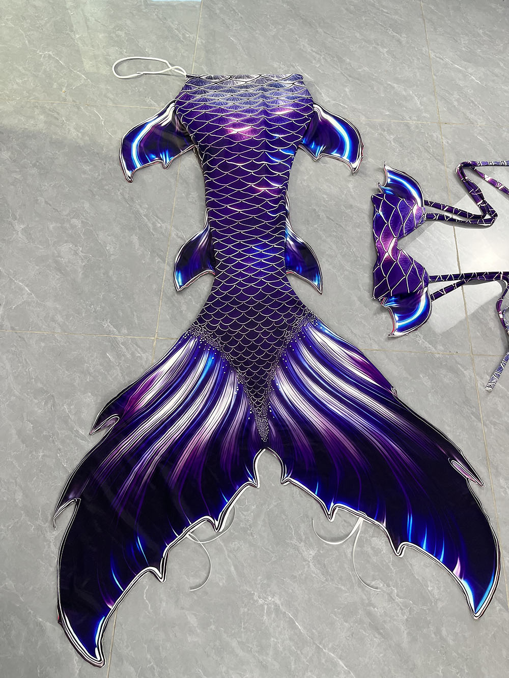 Colorful Dreamy Mermaid Tail A - Aquarium & Marine Museum Kota Kinabalu 评论和价格