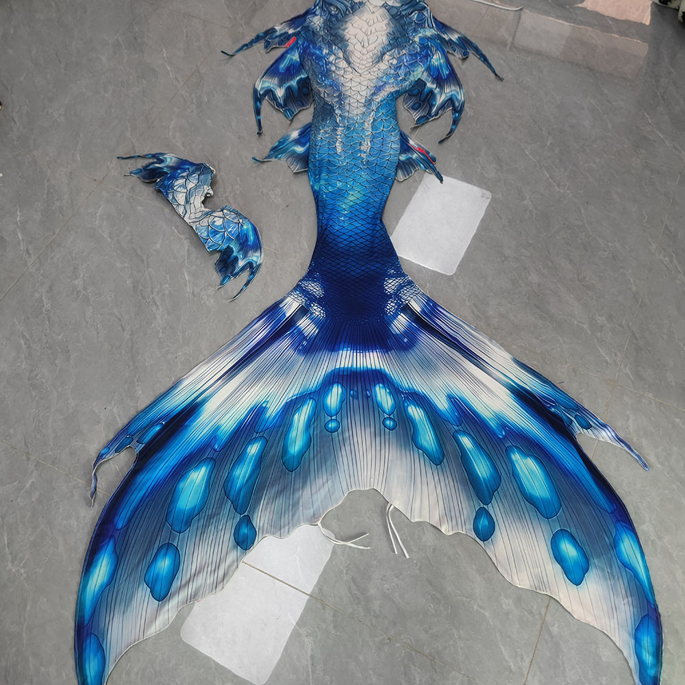 Original Colorful Mermaid Tail - Aquarium & Marine Museum Kota Kinabalu 评论和价格