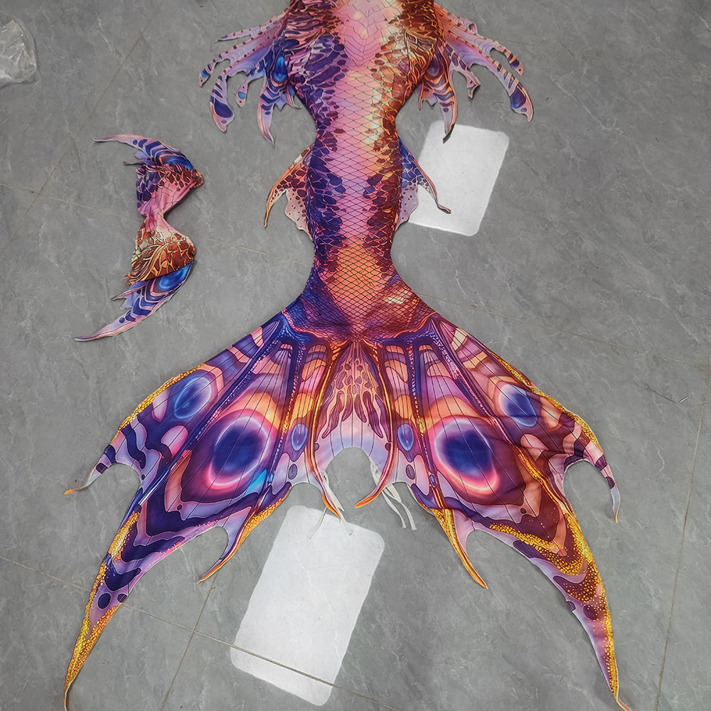 Original Colorful Mermaid Tail - Aquarium & Marine Museum Kota Kinabalu 评论和价格
